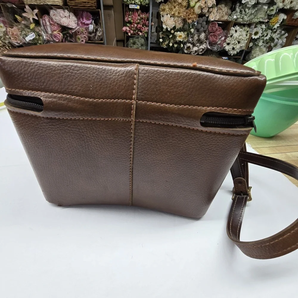 Vintage Hard Brown Leather? Like Camera Case Shoulder Bag Velvety Interior Strap